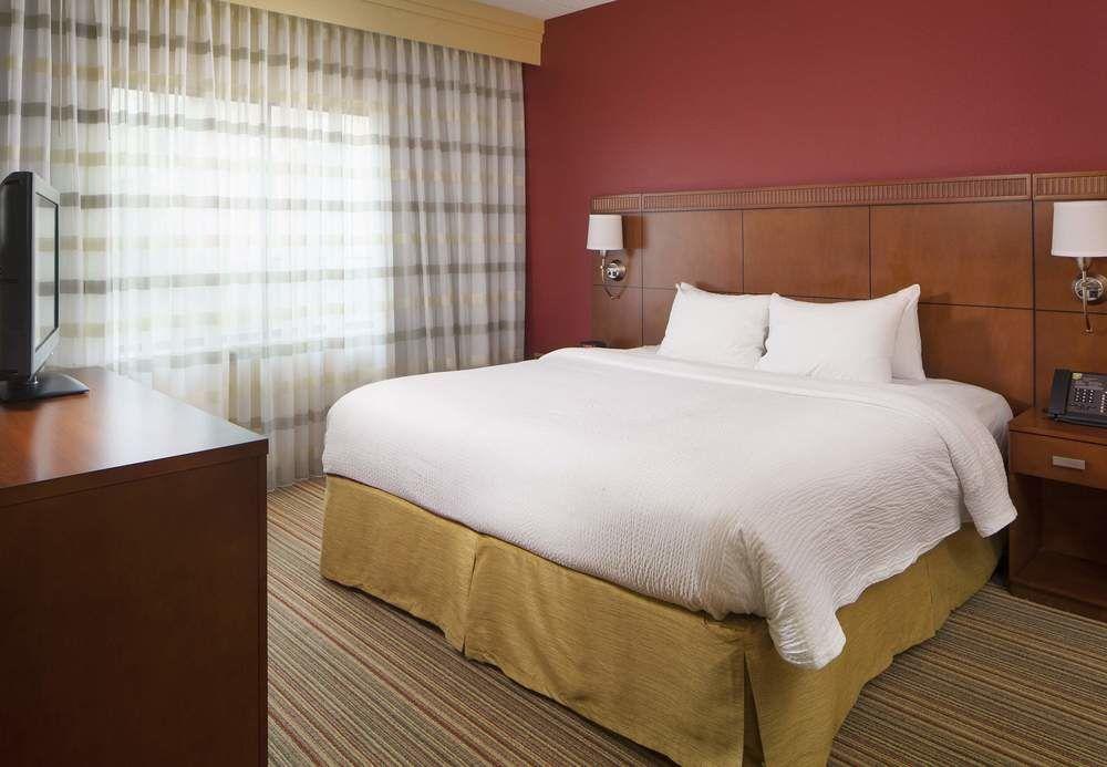 Courtyard By Marriott Greensboro Exterior foto