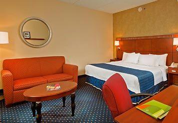 Courtyard By Marriott Greensboro Exterior foto